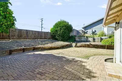 2255 Saint George Dr, Concord, CA 94520 - Photo 17
