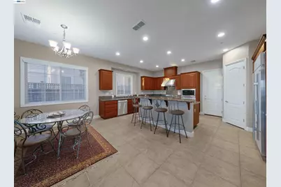 131 Arundel Dr, Hayward, CA 94542 - Photo 13