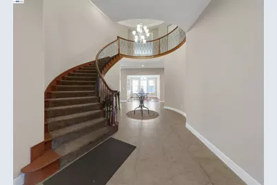 131 Arundel Dr, Hayward, CA 94542 - Photo 5