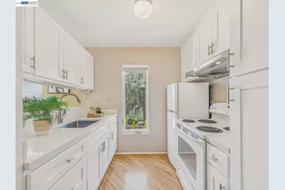 2201 Virginia St #2, Berkeley, CA 94709 - Photo 23