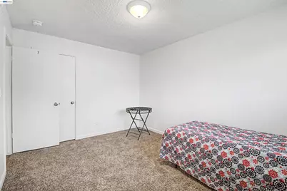 204 Clemmensen Ave, Madera, CA 93637 - Photo 19