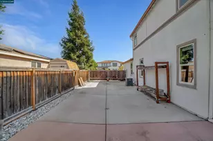 797 Marjoram Dr, Brentwood, CA 94513 - Photo 41