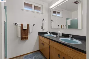 31342 Santa Fe Way, Union City, CA 94587 - Photo 23
