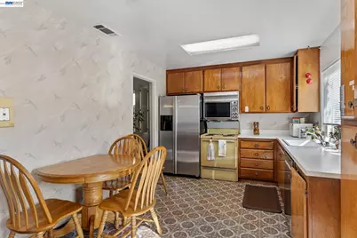 31342 Santa Fe Way, Union City, CA 94587 - Photo 13