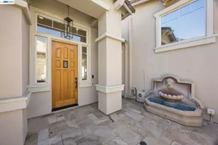 8249 Skyline Cir, Oakland, CA 94605 - Photo 35