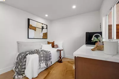 5573 Harvey Ave, Oakland, CA 94621 - Photo 21