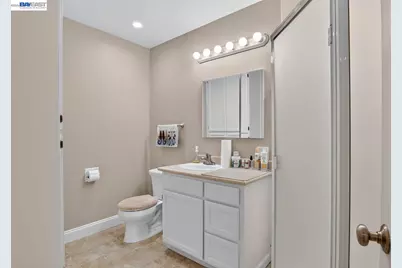 20843 Chester St, Castro Valley, CA 94546 - Photo 23