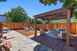 1017 56th St, Oakland, CA 94608 - Photo 29