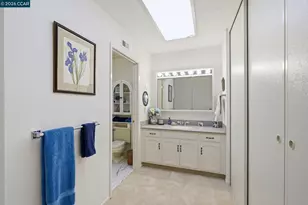 2424 Tice Creek Dr, Walnut Creek, CA 94595 - Photo 23