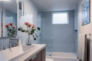 17440 Revello Dr, Pacific Palisades (los Angeles), CA 90272 - Photo 7