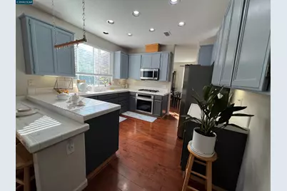 34 Elmwood Dr, San Ramon, CA 94583 - Photo 31