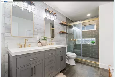 1084 Jamie Dr, Concord, CA 94518 - Photo 15