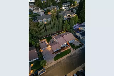 1084 Jamie Dr, Concord, CA 94518 - Photo 25