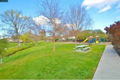 4608 Deercreek Ln, Concord, CA 94521 - Photo 57