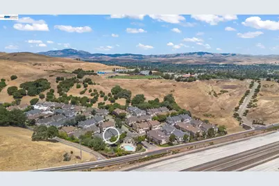 10706 Ian Ln, Dublin, CA 94568 - Photo 39