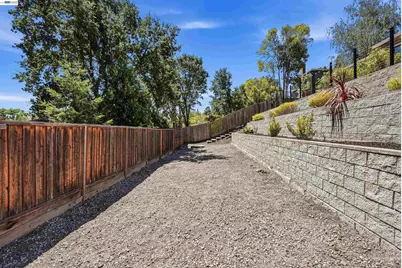 758 Highbridge Ln, Danville, CA 94526 - Photo 17