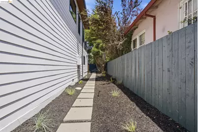 546 61st St, Oakland, CA 94609 - Photo 77