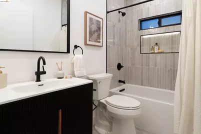 546 61st St, Oakland, CA 94609 - Photo 59