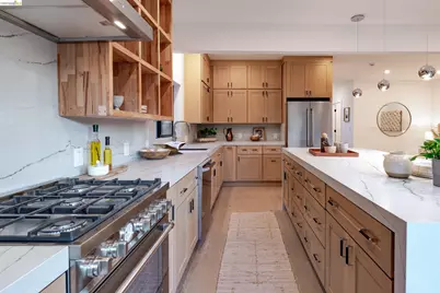 546 61st St, Oakland, CA 94609 - Photo 29