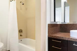 6465 San Pablo Ave, Oakland, CA 94608 - Photo 19