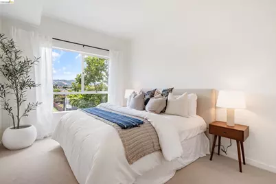 6465 San Pablo Ave #3-3, Oakland, CA 94608 - Photo 11