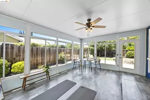 2715 Lyon Cir, Concord, CA 94518 - Photo 17