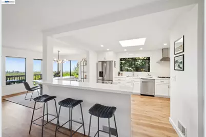 6957 Armour Drive, Oakland, CA 94611 - Photo 27
