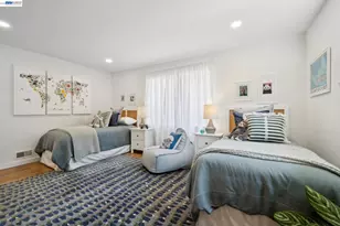 6957 Armour Dr, Oakland, CA 94611 - Photo 37