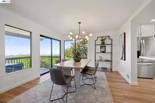6957 Armour Dr, Oakland, CA 94611 - Photo 21
