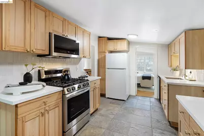 1101 Mountain Blvd, Oakland, CA 94611 - Photo 23
