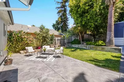 25826 Bryn Mawr Ave, Hayward, CA 94542 - Photo 35