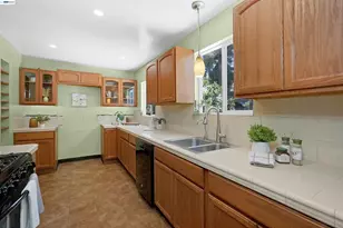 25826 Bryn Mawr Ave, Hayward, CA 94542 - Photo 23