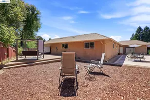 210 Amend Ct, El Sobrante, CA 94803 - Photo 43