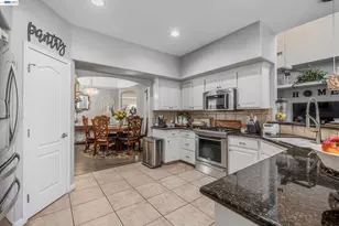 3448 Howard Ct, Visalia, CA 93292 - Photo 9