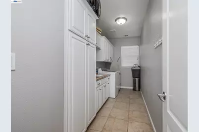 3448 Howard Ct, Visalia, CA 93292 - Photo 19