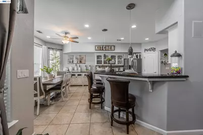 3448 Howard Ct, Visalia, CA 93292 - Photo 11