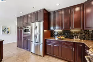 883 Dover Cir, Benicia, CA 94510 - Photo 13