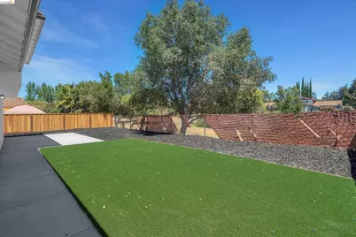1709 Yellowstone Dr, Antioch, CA 94509 - Photo 33