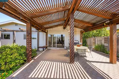 2535 Francis Dr, Pinole, CA 94564 - Photo 35