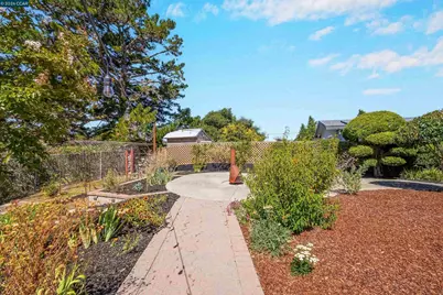 2535 Francis Dr, Pinole, CA 94564 - Photo 45