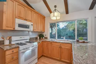 1941 Argonne Dr, Walnut Creek, CA 94598 - Photo 13