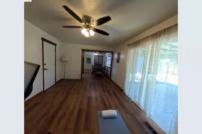 4397 Palo Verde Dr, Pittsburg, CA 94565 - Photo 27