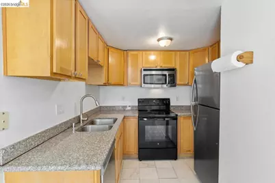 200 Del Luz Ct, Fairfield, CA 94533 - Photo 9