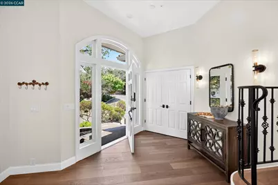 10 Diablo Oaks Way, Lafayette, CA 94549 - Photo 3