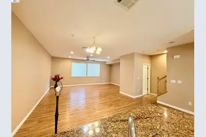 550 Summer Ln, Richmond, CA 94806 - Photo 13