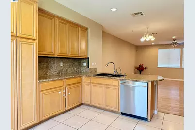 550 Summer Ln, Richmond, CA 94806 - Photo 5
