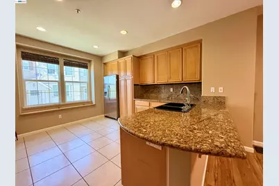 550 Summer Ln, Richmond, CA 94806 - Photo 3