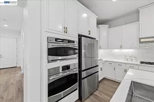 3135 Central Pkwy, Dublin, CA 94568 - Photo 11