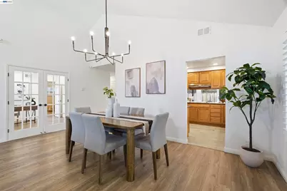 7629 Elderwood Court, Cupertino, CA 95014 - Photo 11