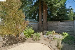 7526 Greenly Dr, Oakland, CA 94605 - Photo 37